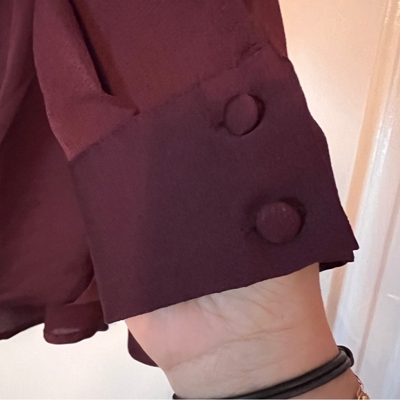 Vince Camuto Crossover Top - Picture 6 of 11